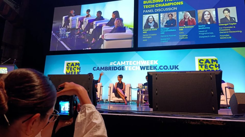 ComDatas monter på Cambridge Tech Week 2026